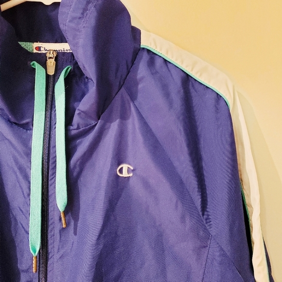 Womens Vintage Champion Windbreaker - Picture 2 of 8